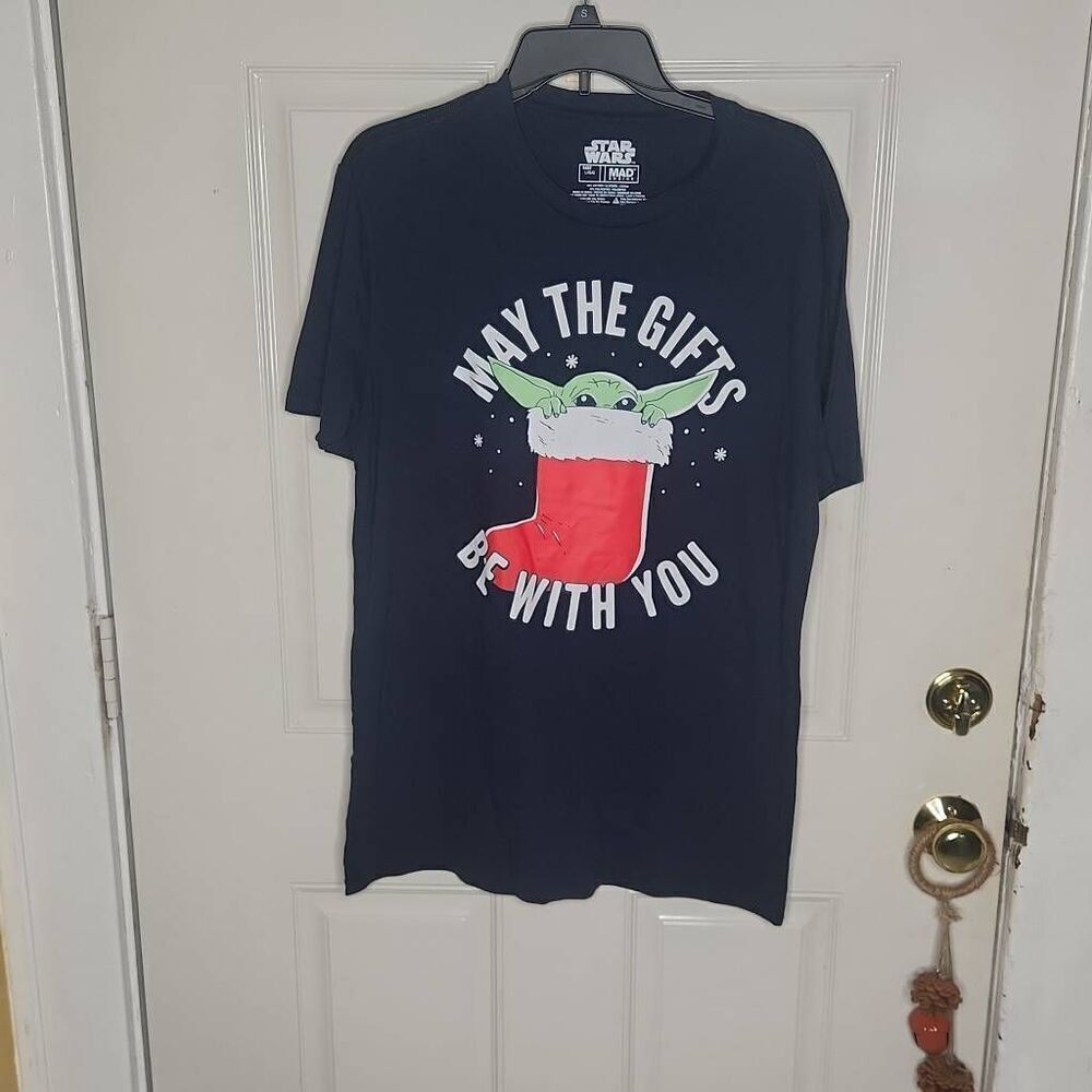 Star wars baby yoda May the gifts be with you navy blue tshirt men's size L
